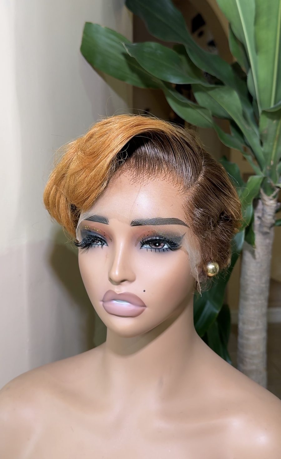 Full frontal light copper shaved side